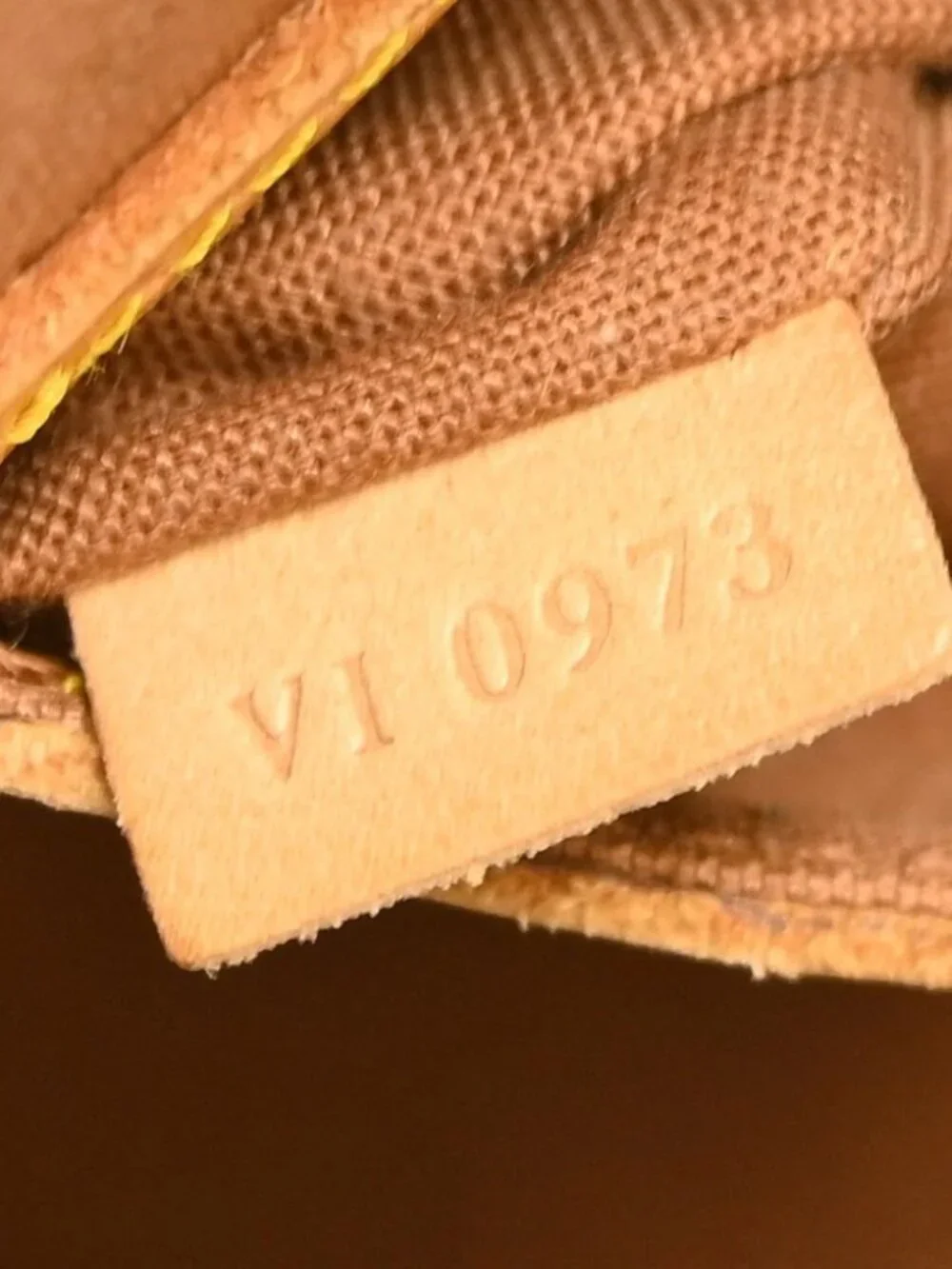 LOUIS VUITTON ALMA HANDBAG MONOGRAM